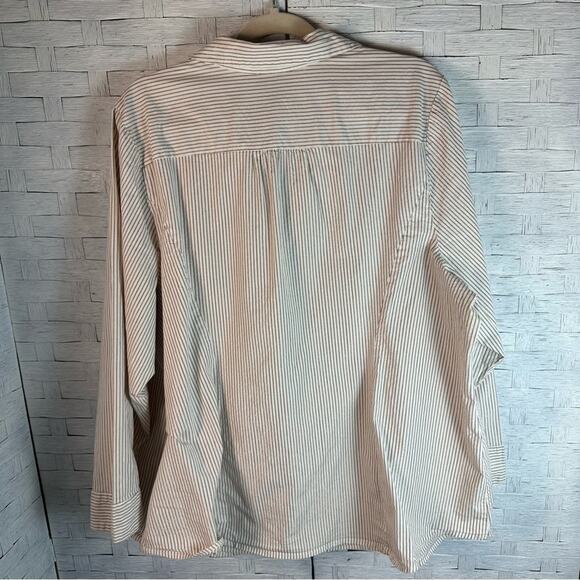 Lane Bryant stripes white metallic gold button down blouse curvy cut plus size - Picture 2 of 9